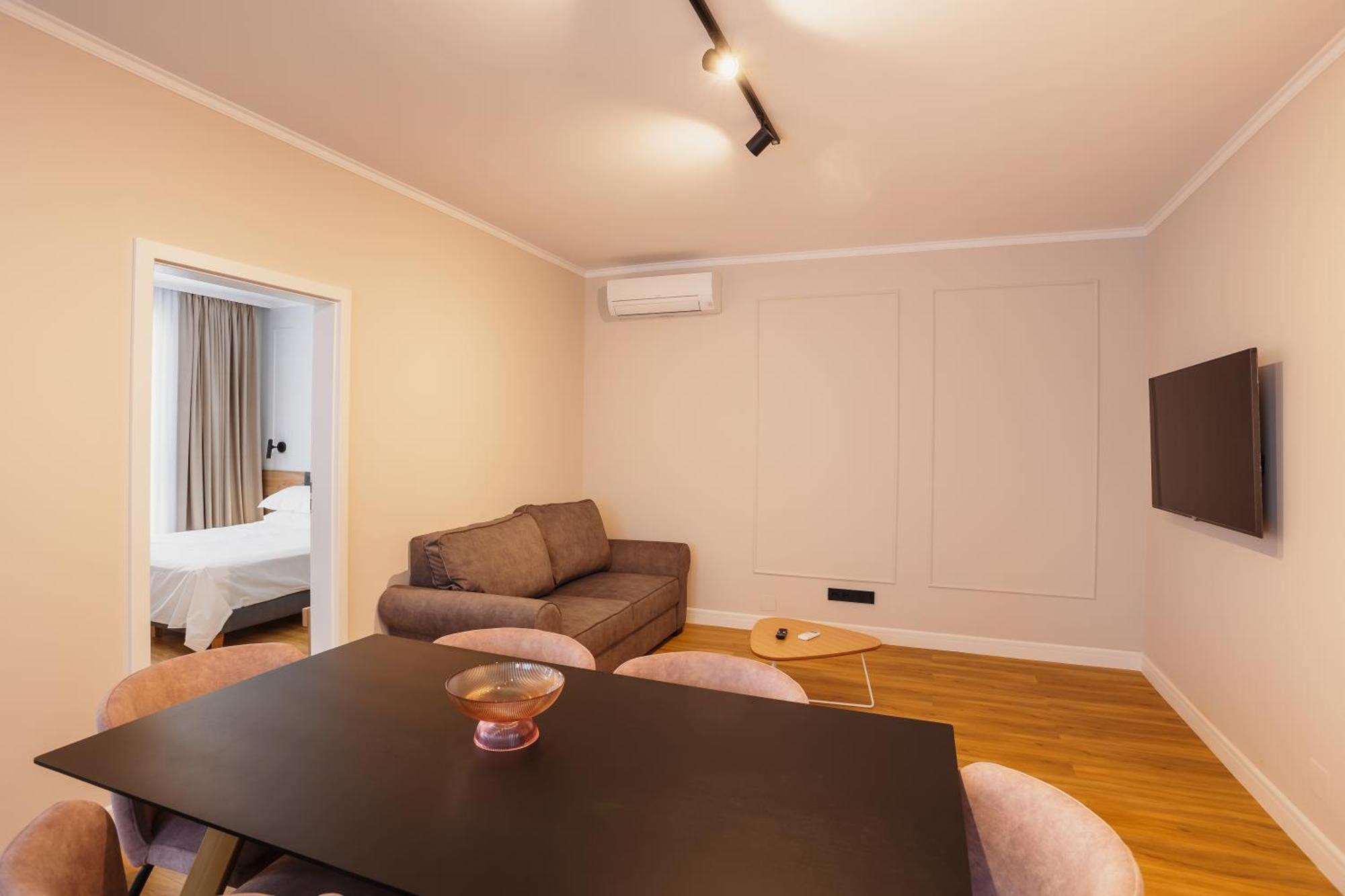 Bloom Downtown Suites Cluj-Napoca Exterior photo